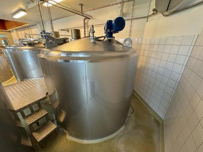 Overview picture of 2014 Bujalski ZBM-03-7 s/s vertical storage tank 7.187L